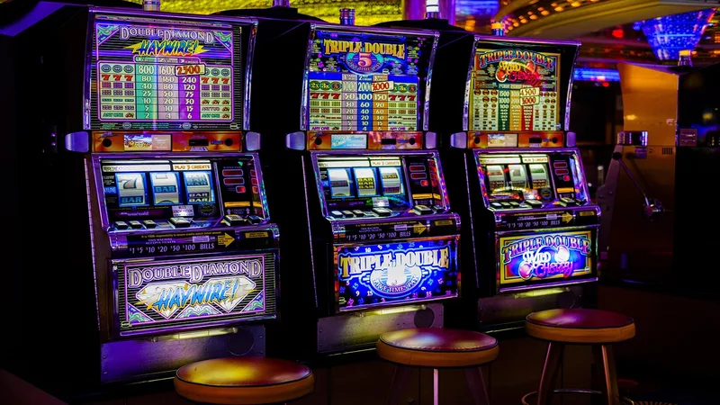 Xóc Đĩa HL8 bắn cá online APK - Casino Trực Tuyến Uy Tín | casino,  game room,  slot machines,  vending machines,  gambling,  risk,  jackpot,  money,  turnover,  chance,  casino,  casino,  casino,  casino,  casino